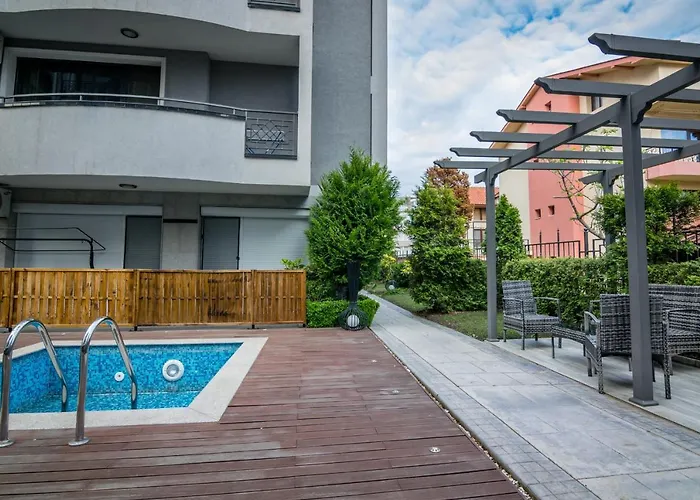 Cozy One-bedroom In Night Breeze Apartmán Burgas City